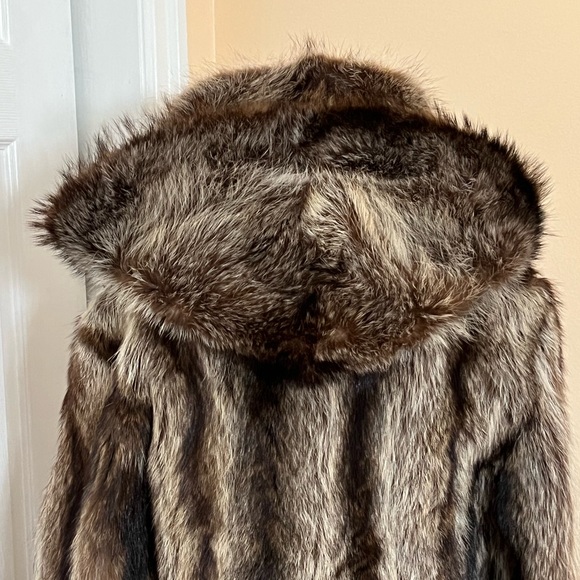 Vintage Hopper Furs Mid Length Raccoon Coat. Sz S-M - Picture 7 of 16